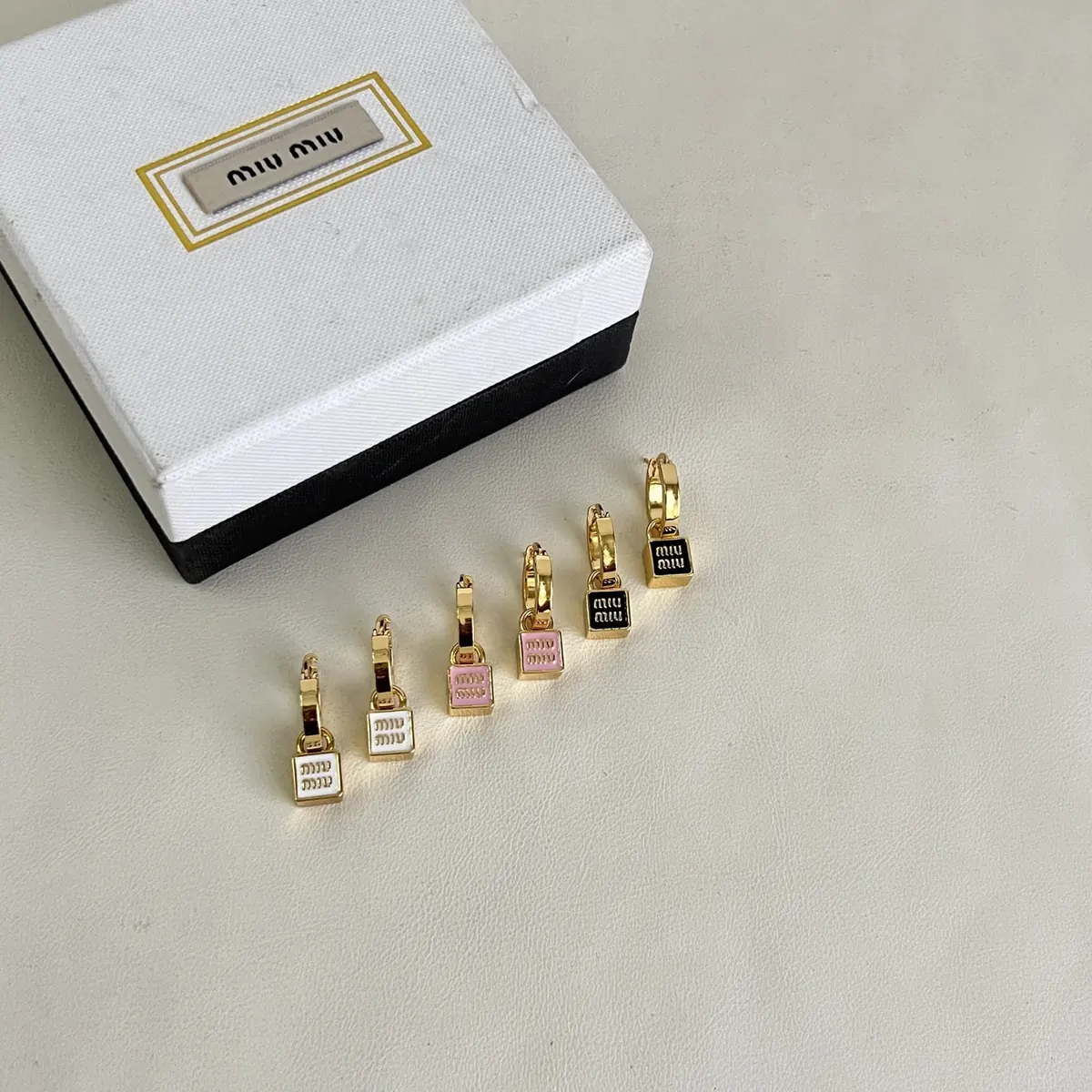 Miu Miu Style Accessories Lookbook Reference image 3