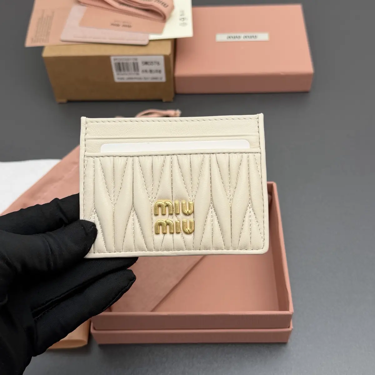 Miu Miu Style Beige Leather Card Holder Lookbook Reference image 6