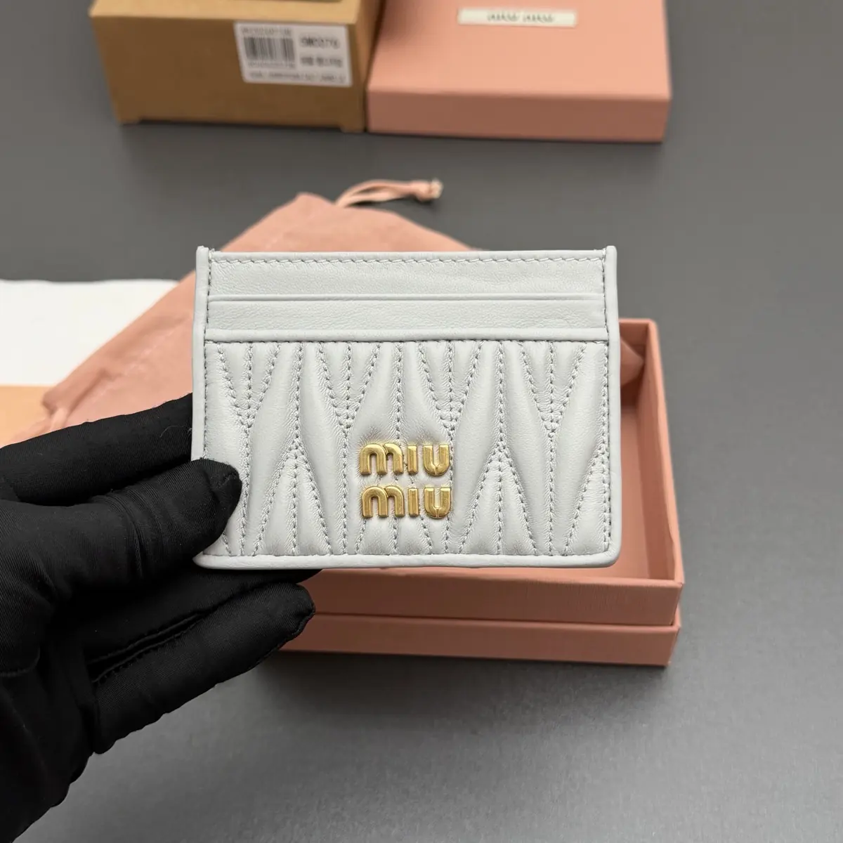 Miu Miu Style Beige Leather Card Holder Lookbook Reference image 6