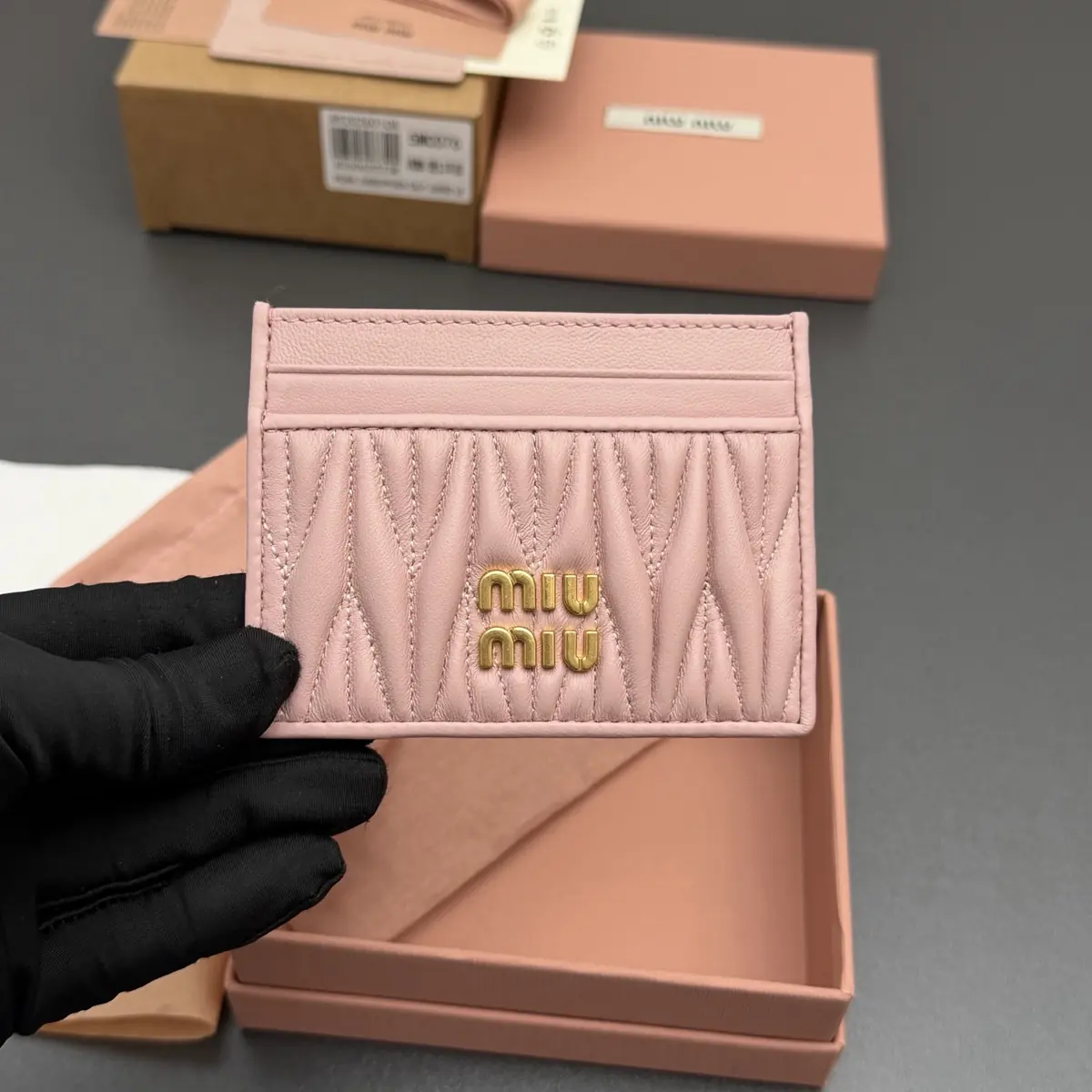 Miu Miu Style Beige Leather Card Holder Lookbook Reference image 6