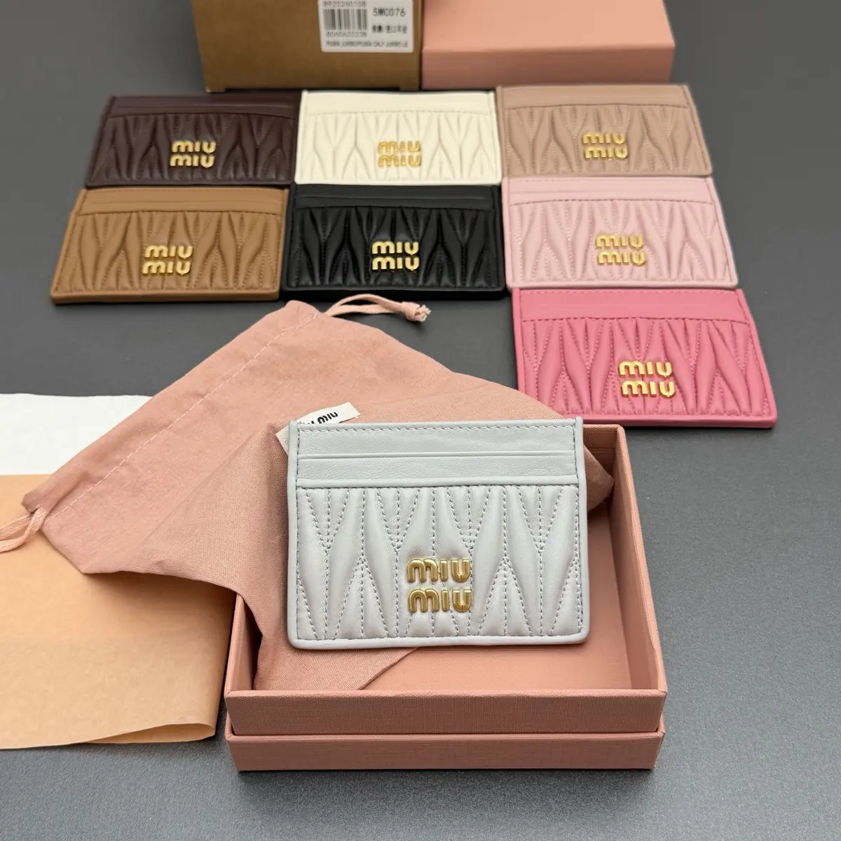 Miu Miu Style Beige Leather Card Holder Lookbook Reference image 3