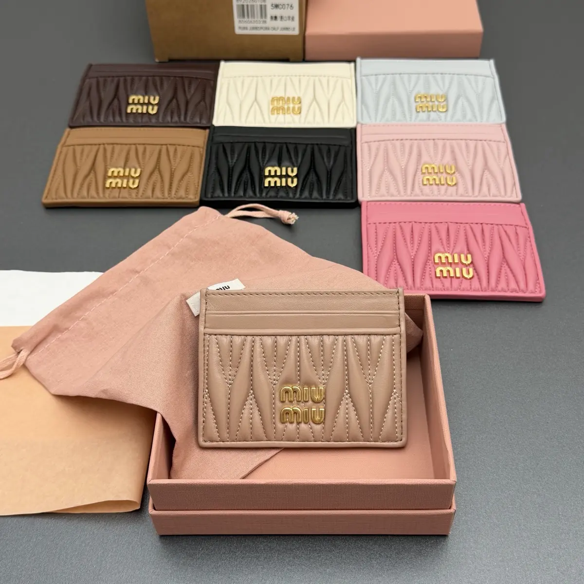 Miu Miu Style Beige Leather Card Holder Lookbook Reference image 4