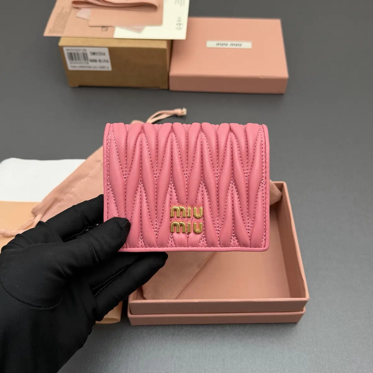 Miu Miu Style Beige Leather Wallet Lookbook Reference image 6