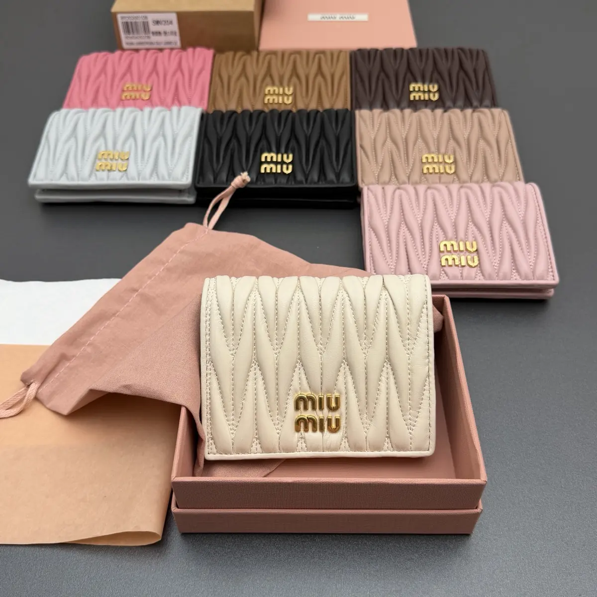 Miu Miu Style Beige Leather Wallet Lookbook Reference image 2