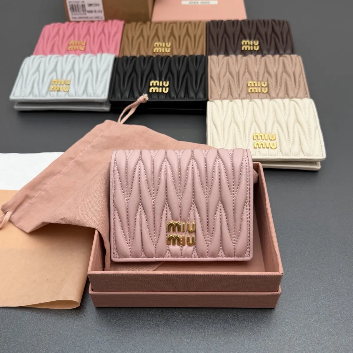 Miu Miu Style Beige Leather Wallet Lookbook Reference image 3