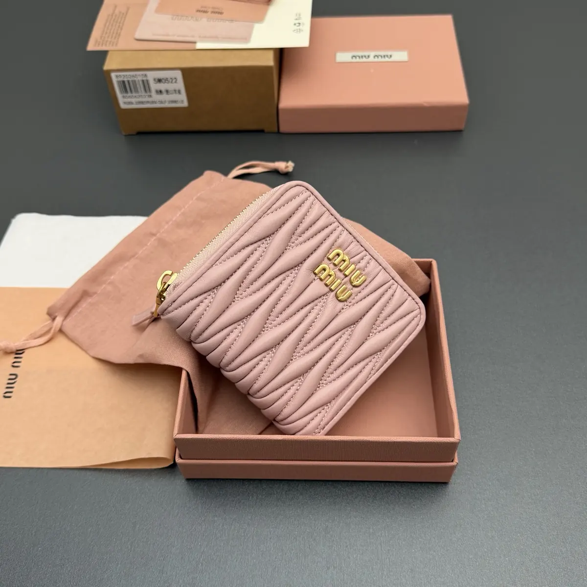 Miu Miu Style Beige Leather Wallet Lookbook Reference image 2