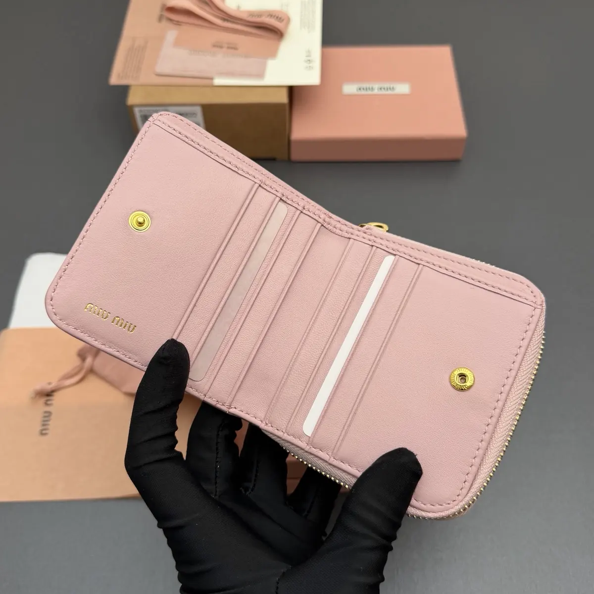 Miu Miu Style Beige Leather Wallet Lookbook Reference image 6
