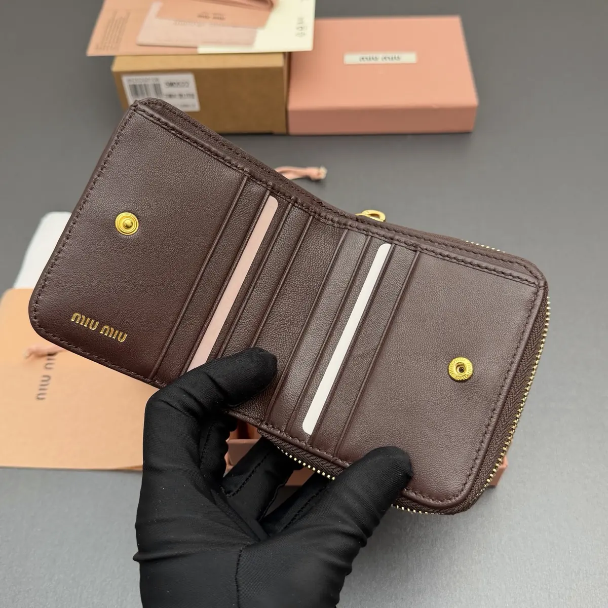 Miu Miu Style Beige Leather Wallet Lookbook Reference image 6