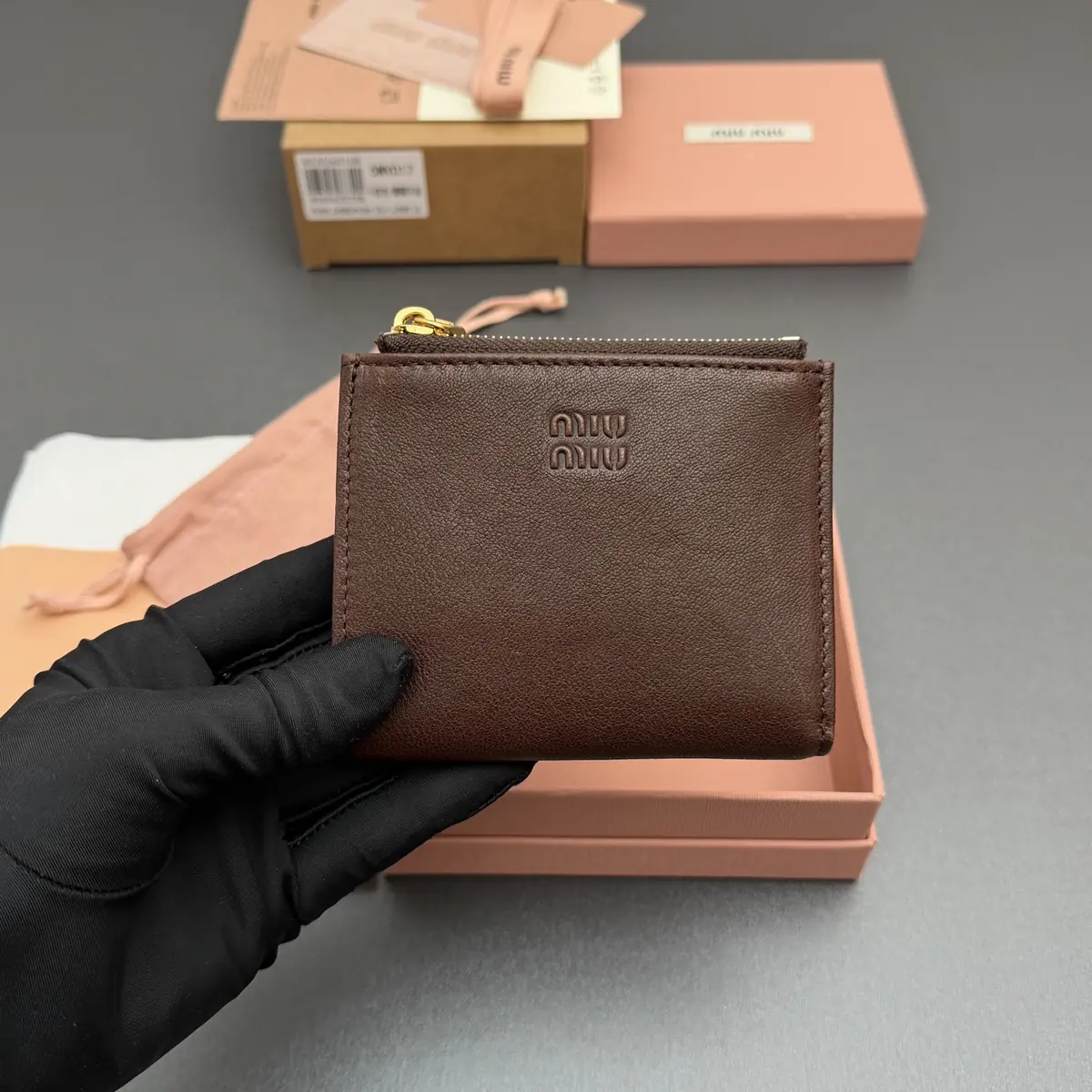 Miu Miu Style Beige Leather Wallet Lookbook Reference image 6