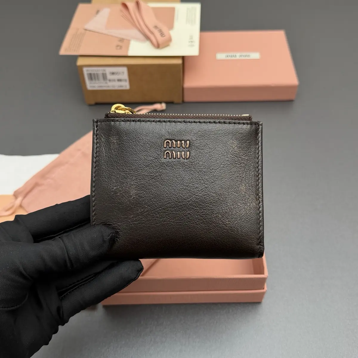 Miu Miu Style Beige Leather Wallet Lookbook Reference image 6