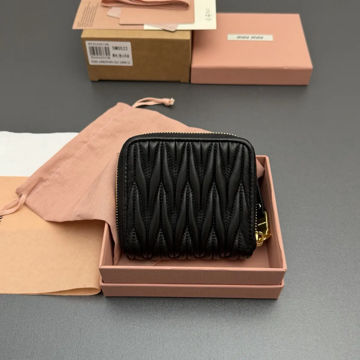 Miu Miu Style Black Leather Wallet Lookbook Reference image 3
