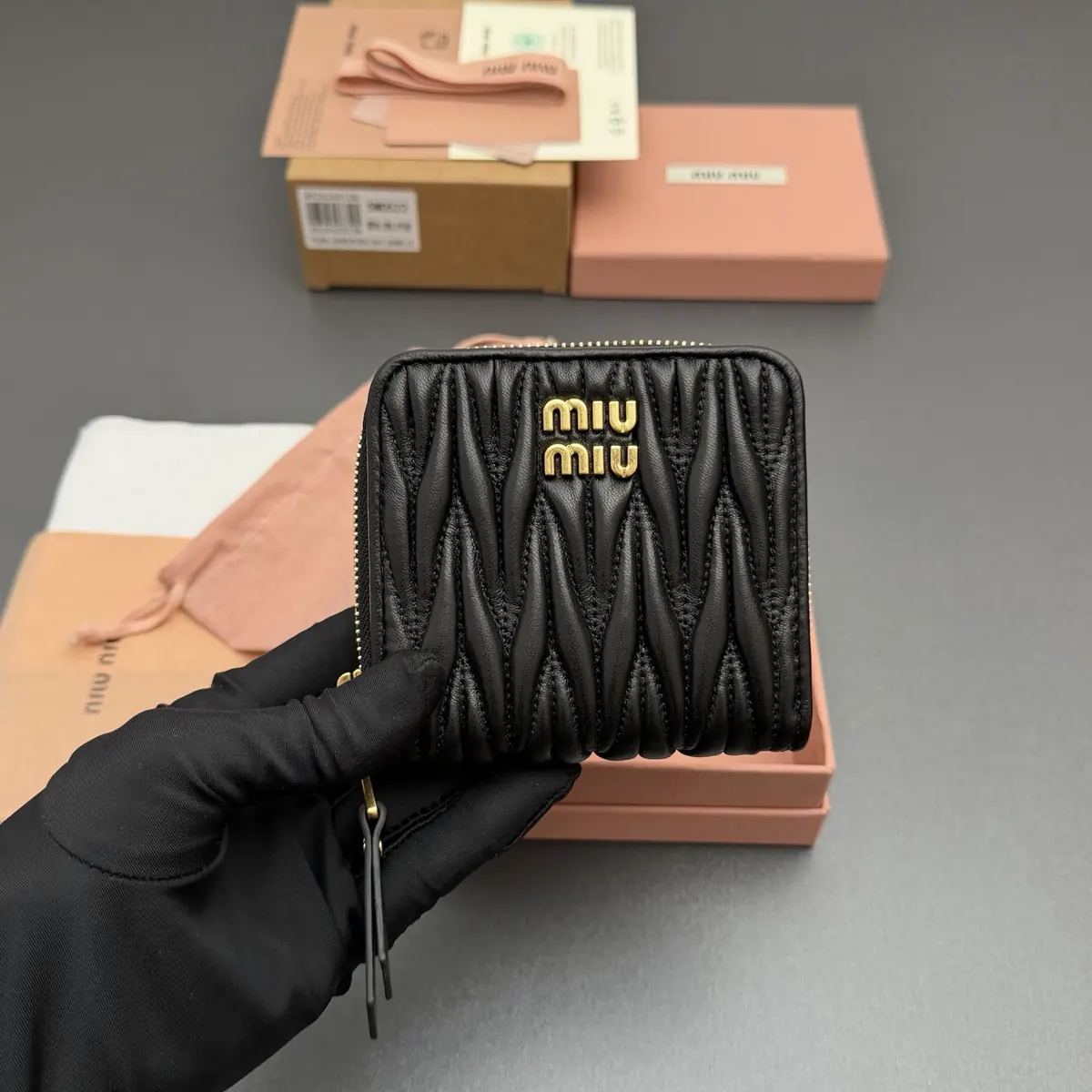 Miu Miu Style Black Leather Wallet Lookbook Reference image 5