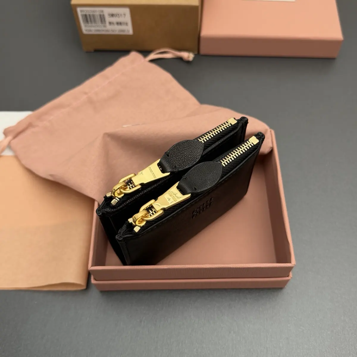 Miu Miu Style Black Leather Wallet Lookbook Reference image 4