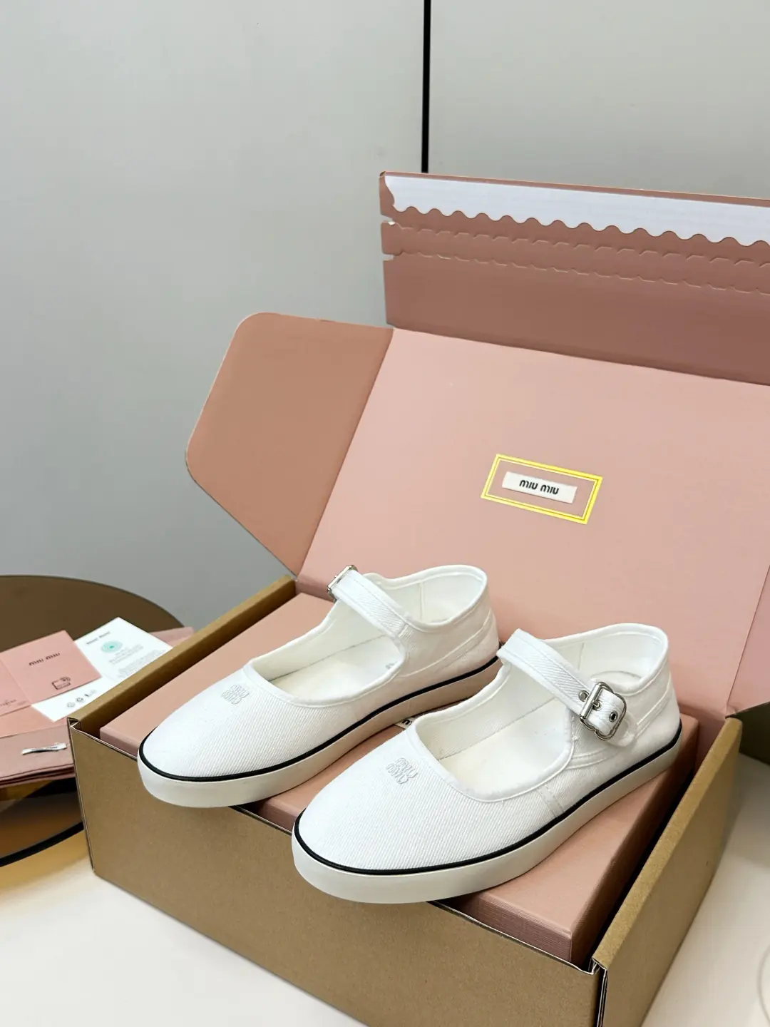 Miu Miu Style Canvas Bags Lookbook Reference image 3