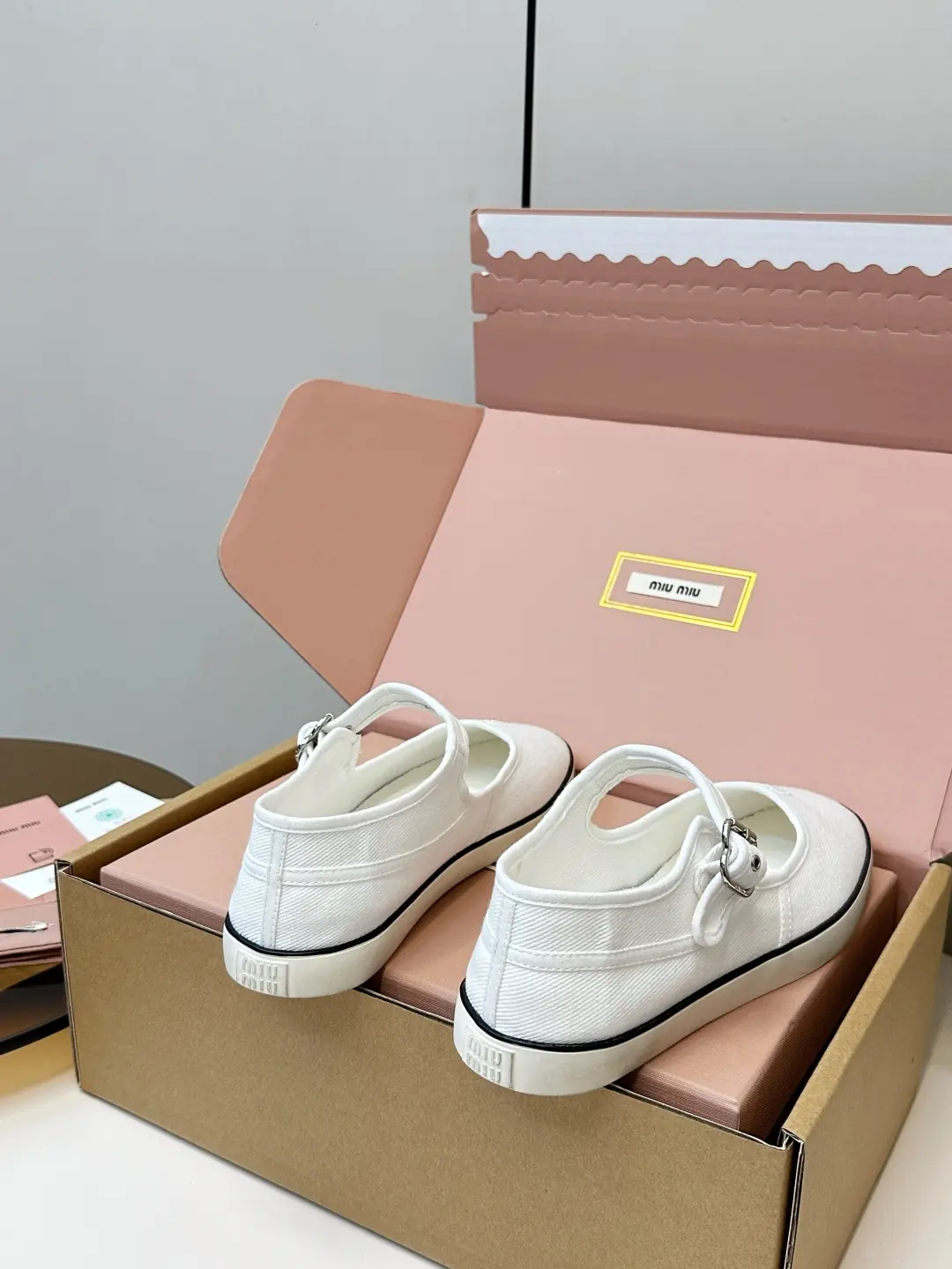 Miu Miu Style Canvas Bags Lookbook Reference image 4