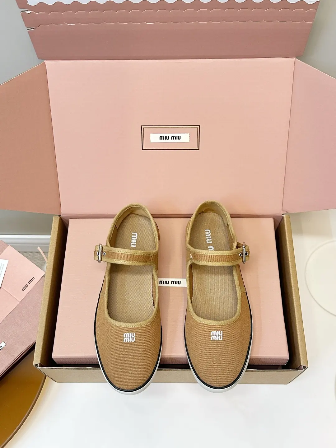 Miu Miu Style Canvas Bags Lookbook Reference image 1