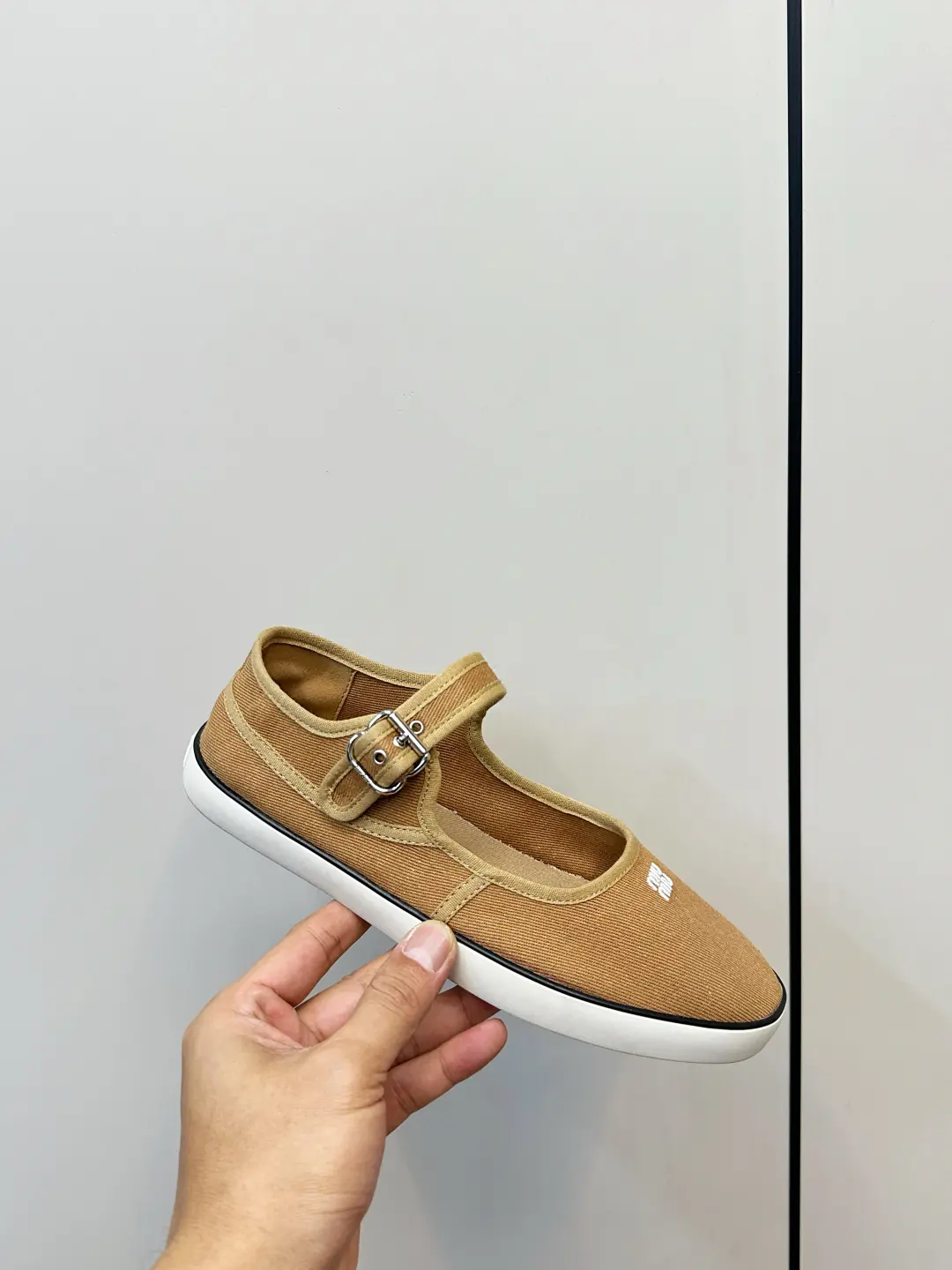 Miu Miu Style Canvas Bags Lookbook Reference image 6