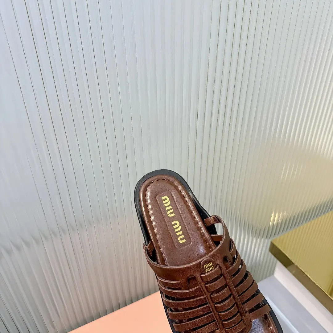 Miu Miu Style Leather Bags Lookbook Reference image 4