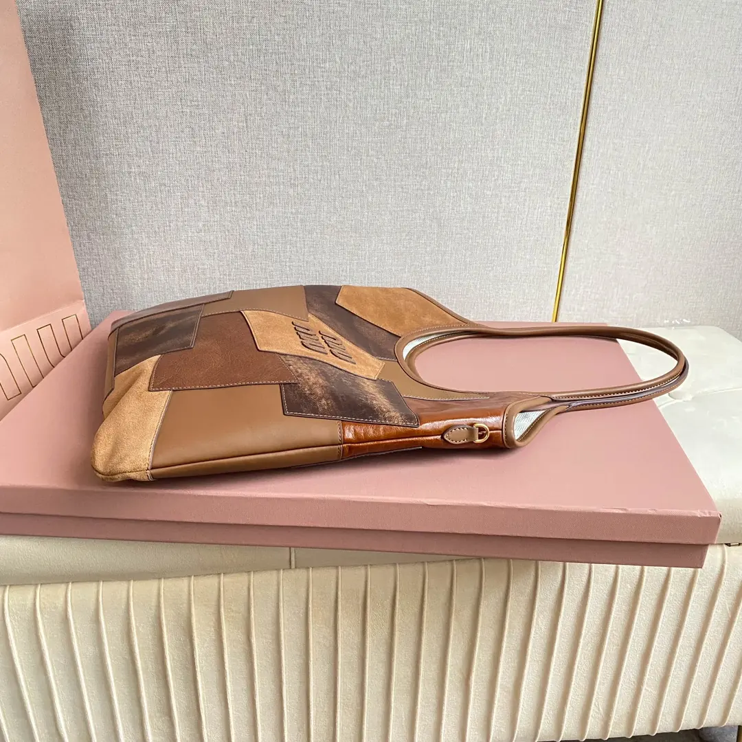 Miu Miu Style Leather Tote Bag Bags Tote Bag detail image 5 from source 719374