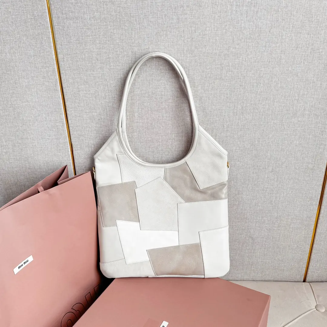 Miu Miu Style Leather Tote Bag Bags Tote Bag detail image 3 from source 719378