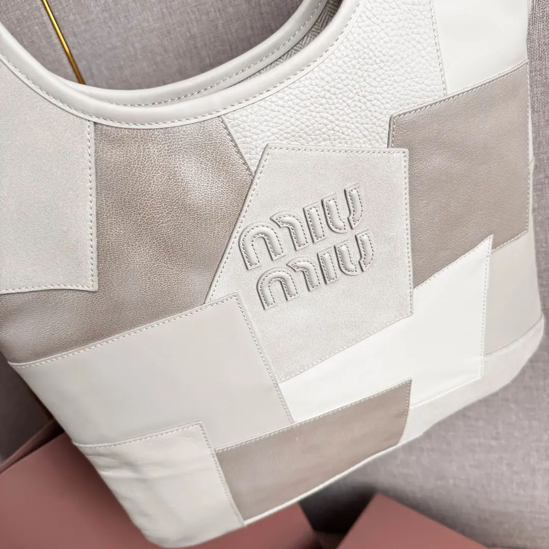 Miu Miu Style Leather Tote Bag Bags Tote Bag detail image 4 from source 719378