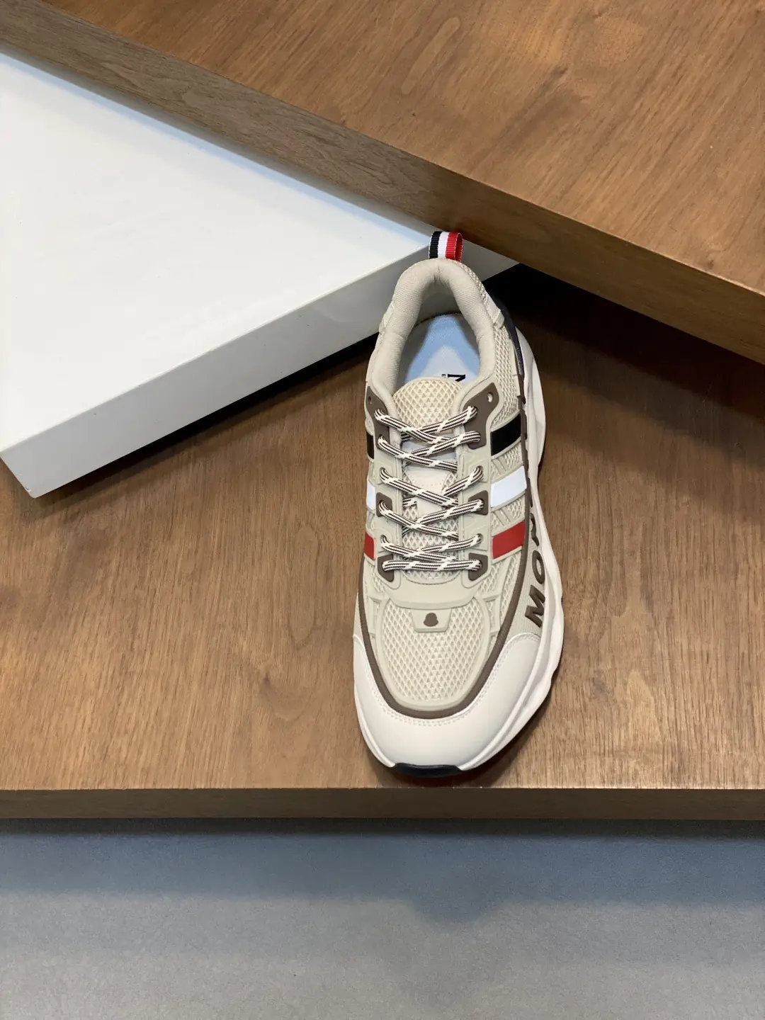 Moncler男 Style Men's Shoes Lookbook Reference image 6