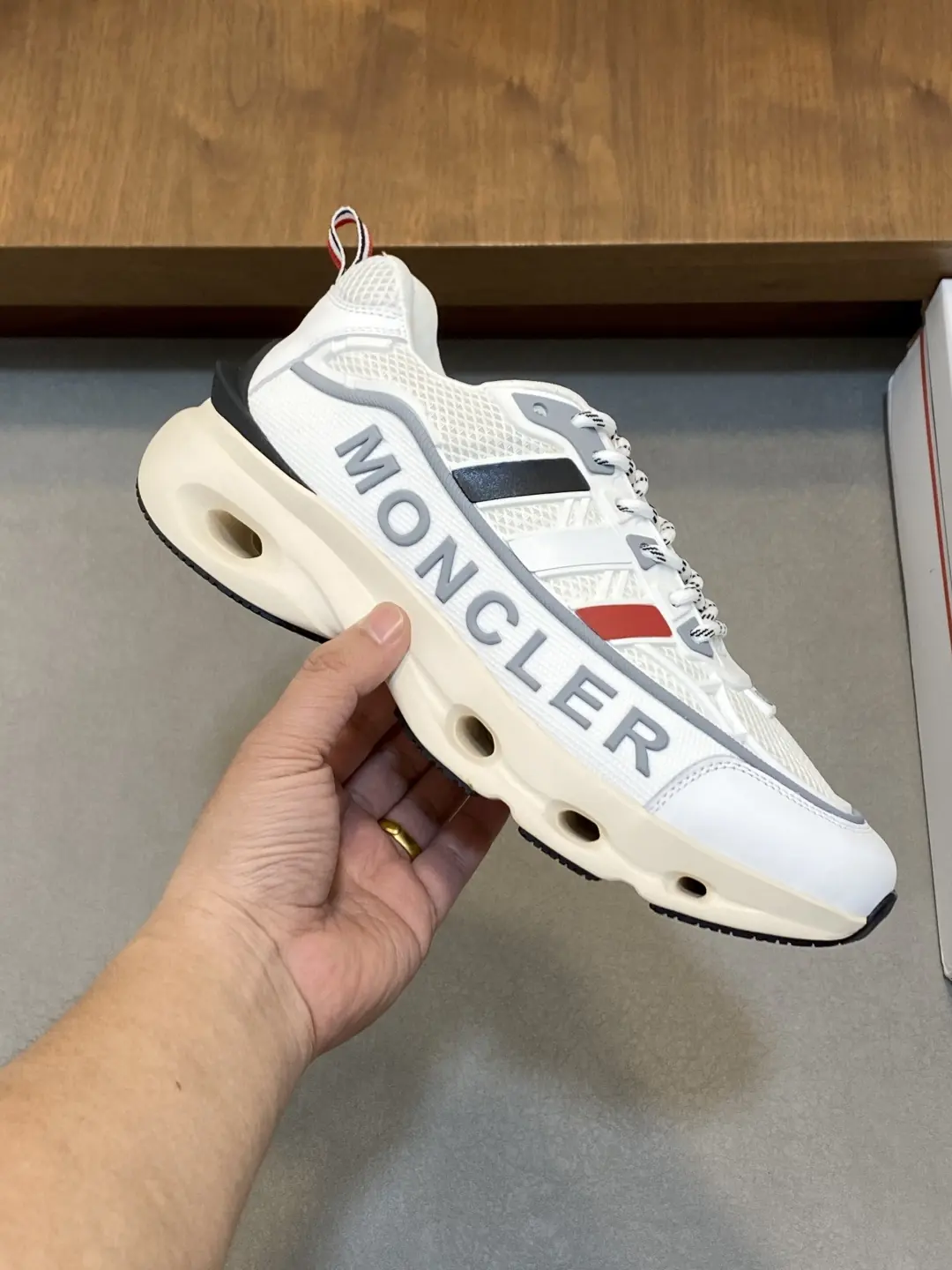 Moncler男 Style Men's Shoes Lookbook Reference image 4