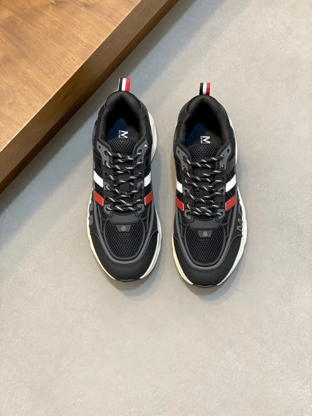 Moncler男 Style Men's Shoes Lookbook Reference image 1