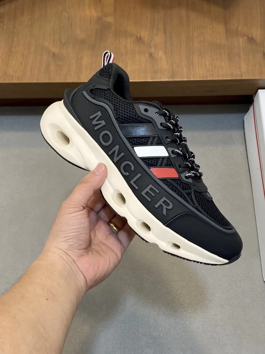 Moncler男 Style Men's Shoes Lookbook Reference image 4
