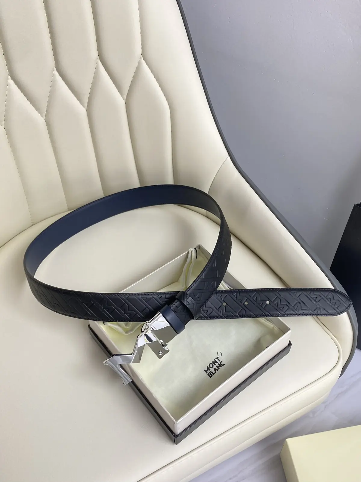 Montblanc（万宝龙男） Style Leather Men's Belts Lookbook Reference image 4