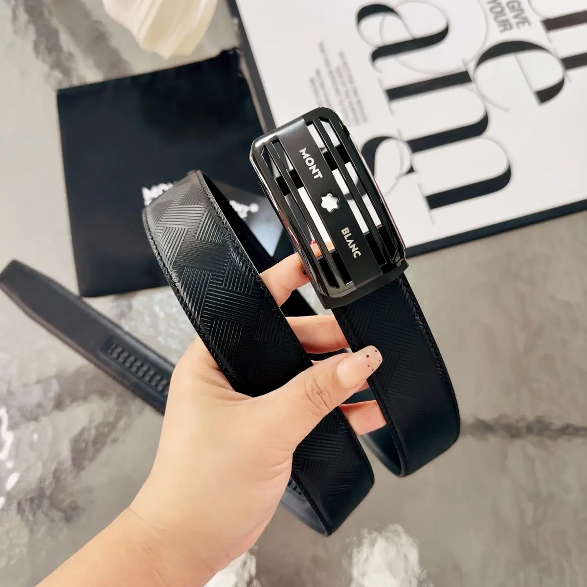 Montblanc（万宝龙男） Style Leather Men's Belts Lookbook Reference image 4
