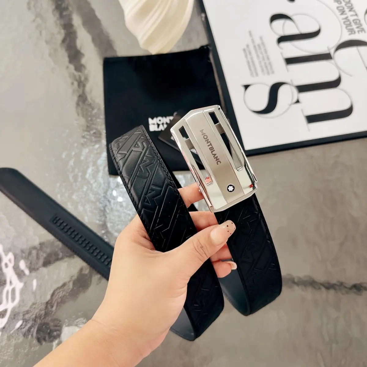 Montblanc（万宝龙男） Style Leather Men's Belts Lookbook Reference image 3