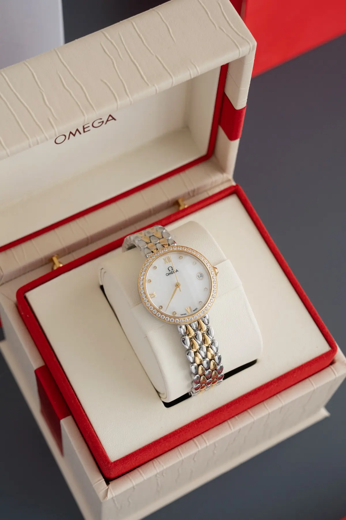 Omega（欧米茄） Style Beige Watches Lookbook Reference image 2