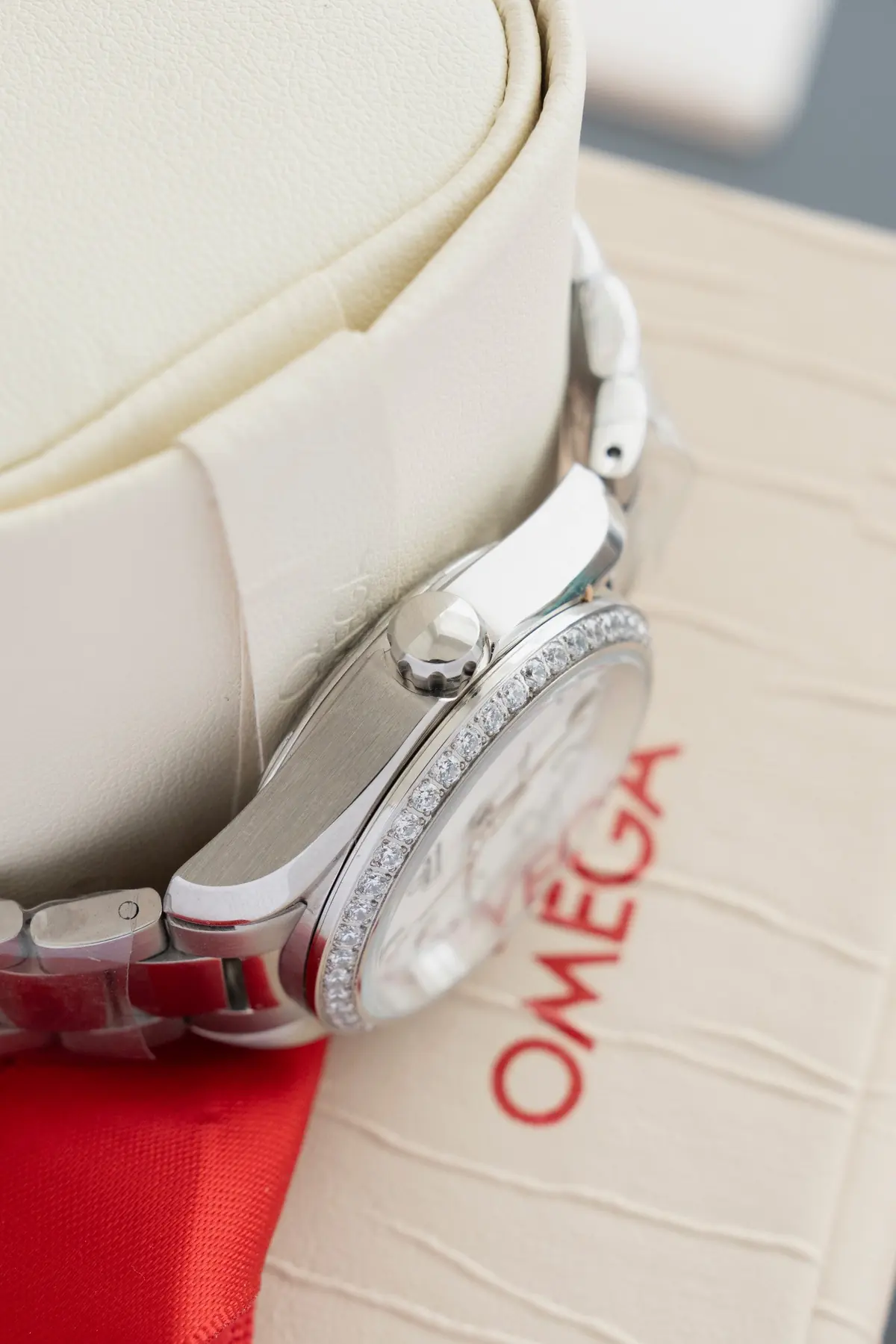 Omega（欧米茄） Style Beige Watches Lookbook Reference image 5