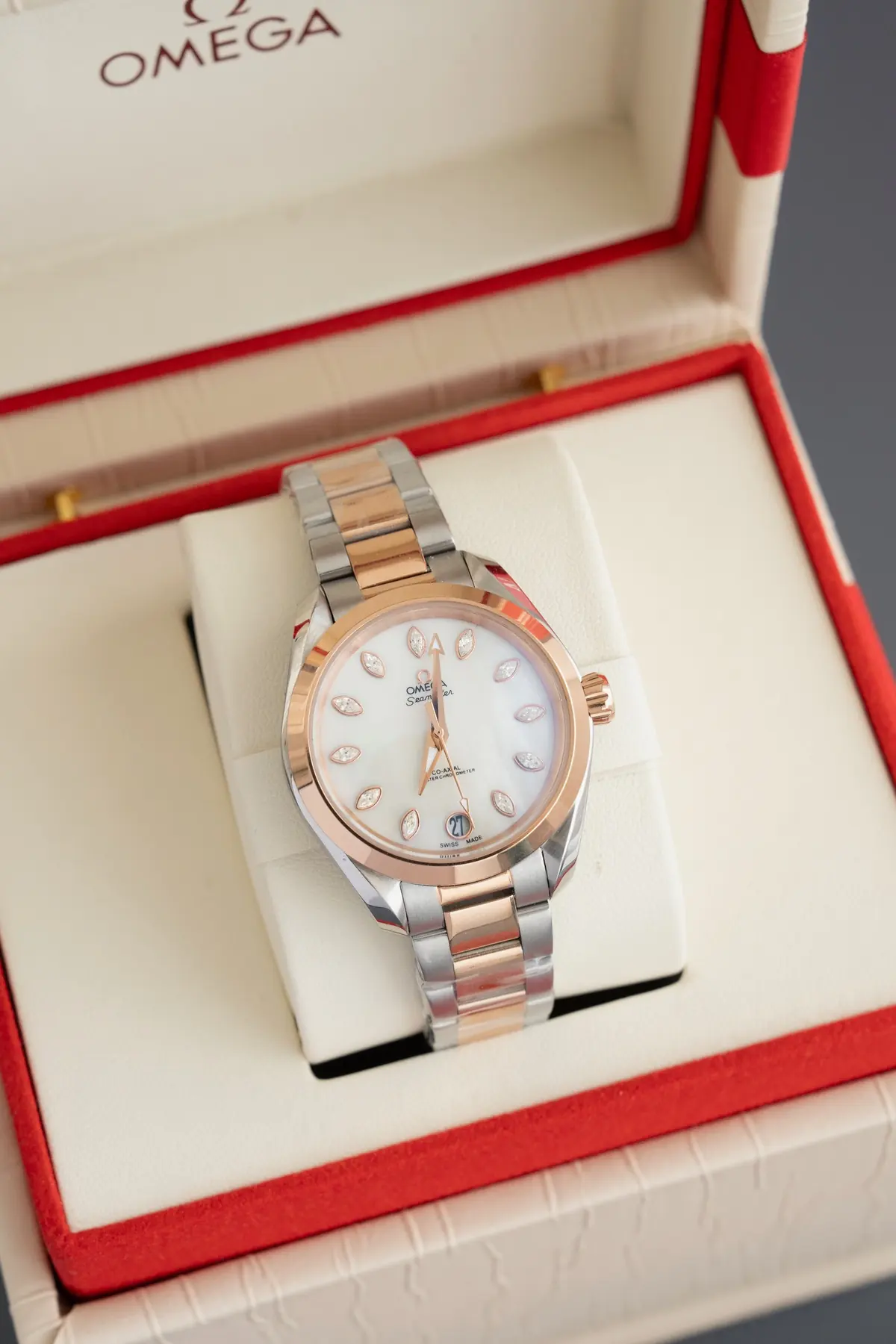 Omega（欧米茄） Style Beige Watches Lookbook Reference image 2