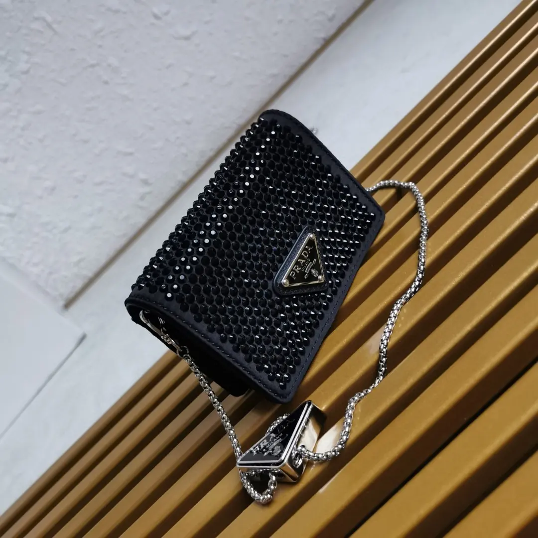 Prada Style Bag Lookbook Reference image 2