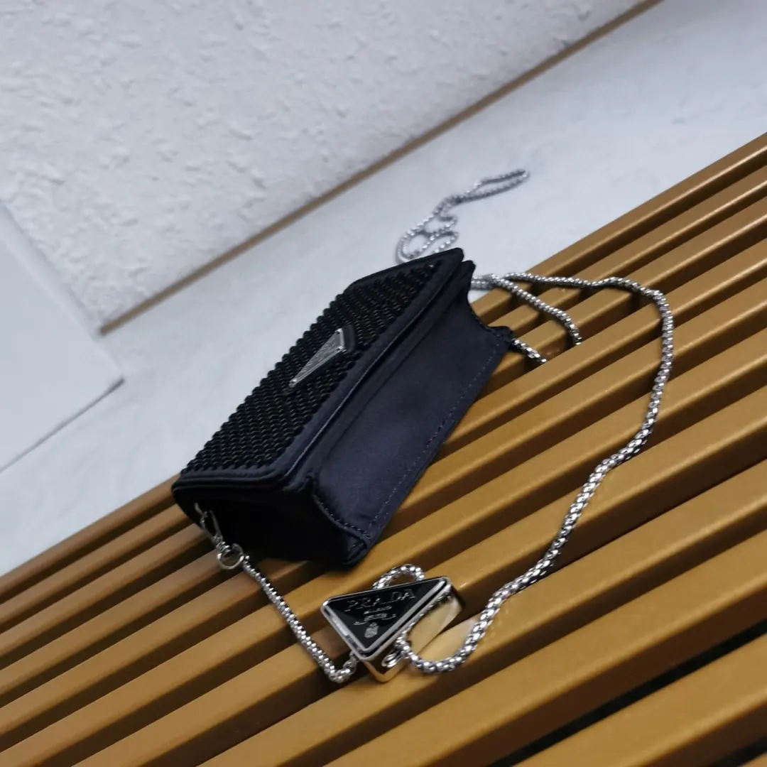 Prada Style Bag Lookbook Reference image 4