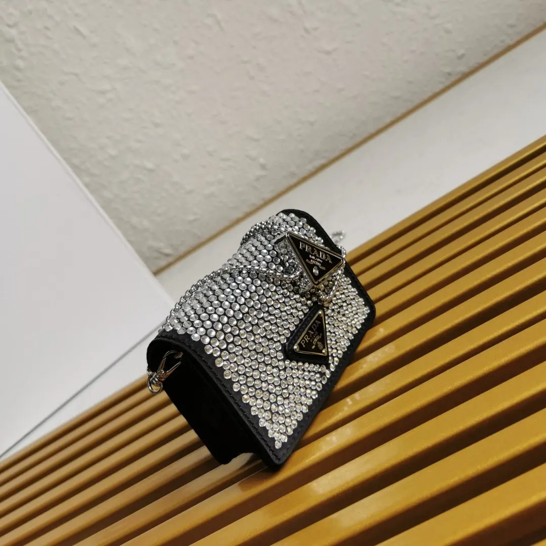 Prada Style Bag Lookbook Reference image 2