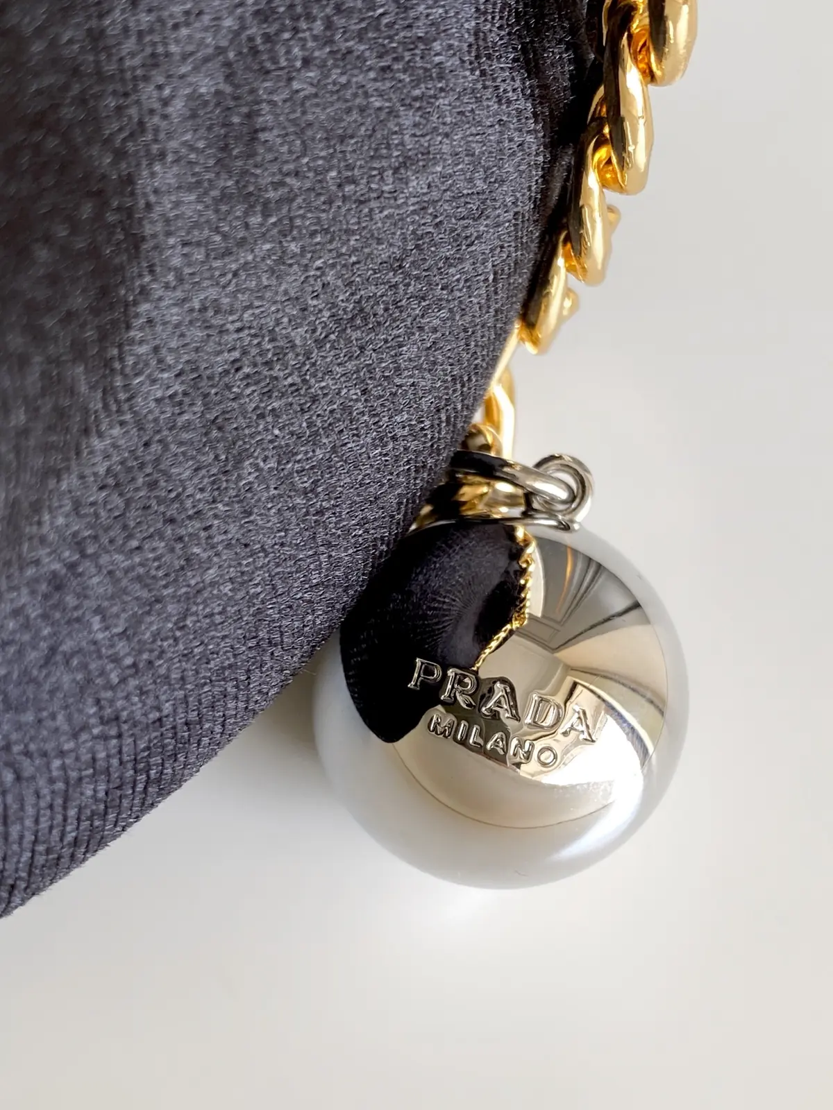 Prada Style Beige Leather Chain Bag Lookbook Reference image 6