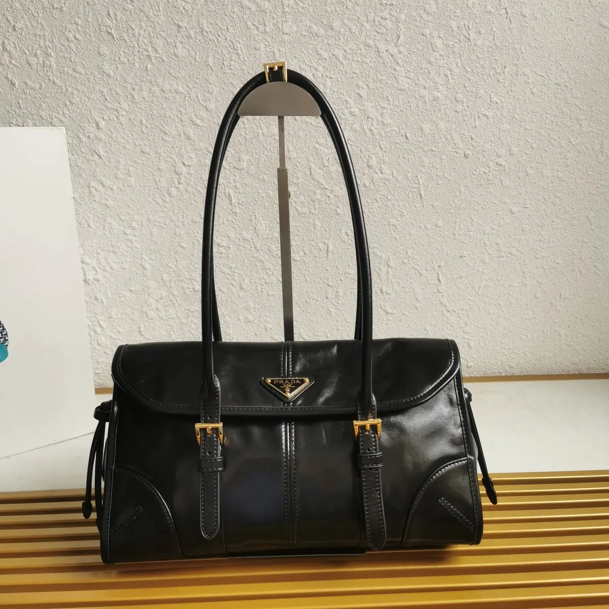 Prada Style Gold Leather Shoulder Bag Lookbook Reference image 1