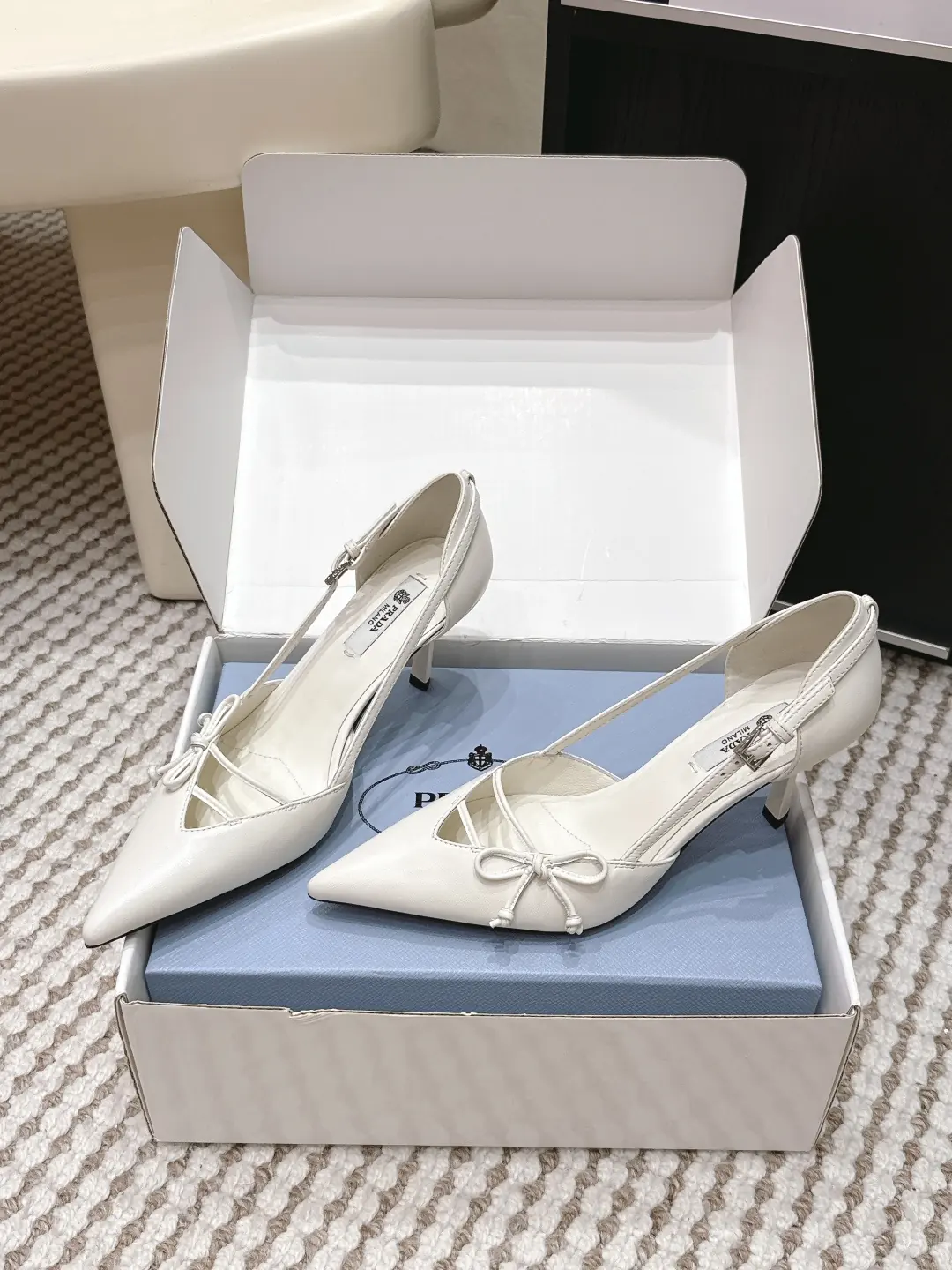 Prada Style Green Leather Women's Shoes Lookbook Reference image 3