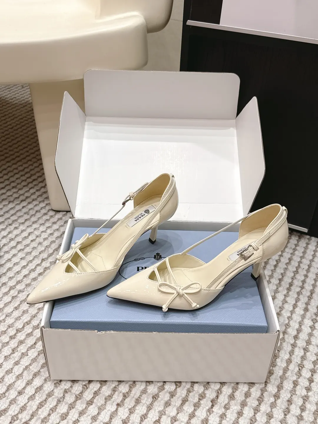 Prada Style Green Leather Women's Shoes Lookbook Reference image 3