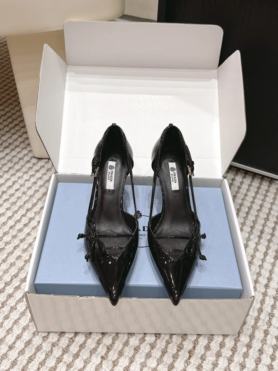 Prada Style Green Leather Women's Shoes Lookbook Reference image 1