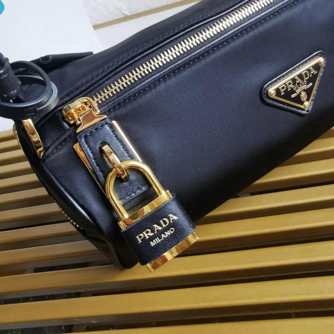 Prada Style Leather Shoulder Bag Lookbook Reference image 6