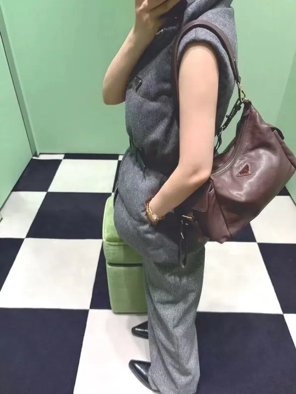Prada Style Leather Shoulder Bag Lookbook Reference image 3