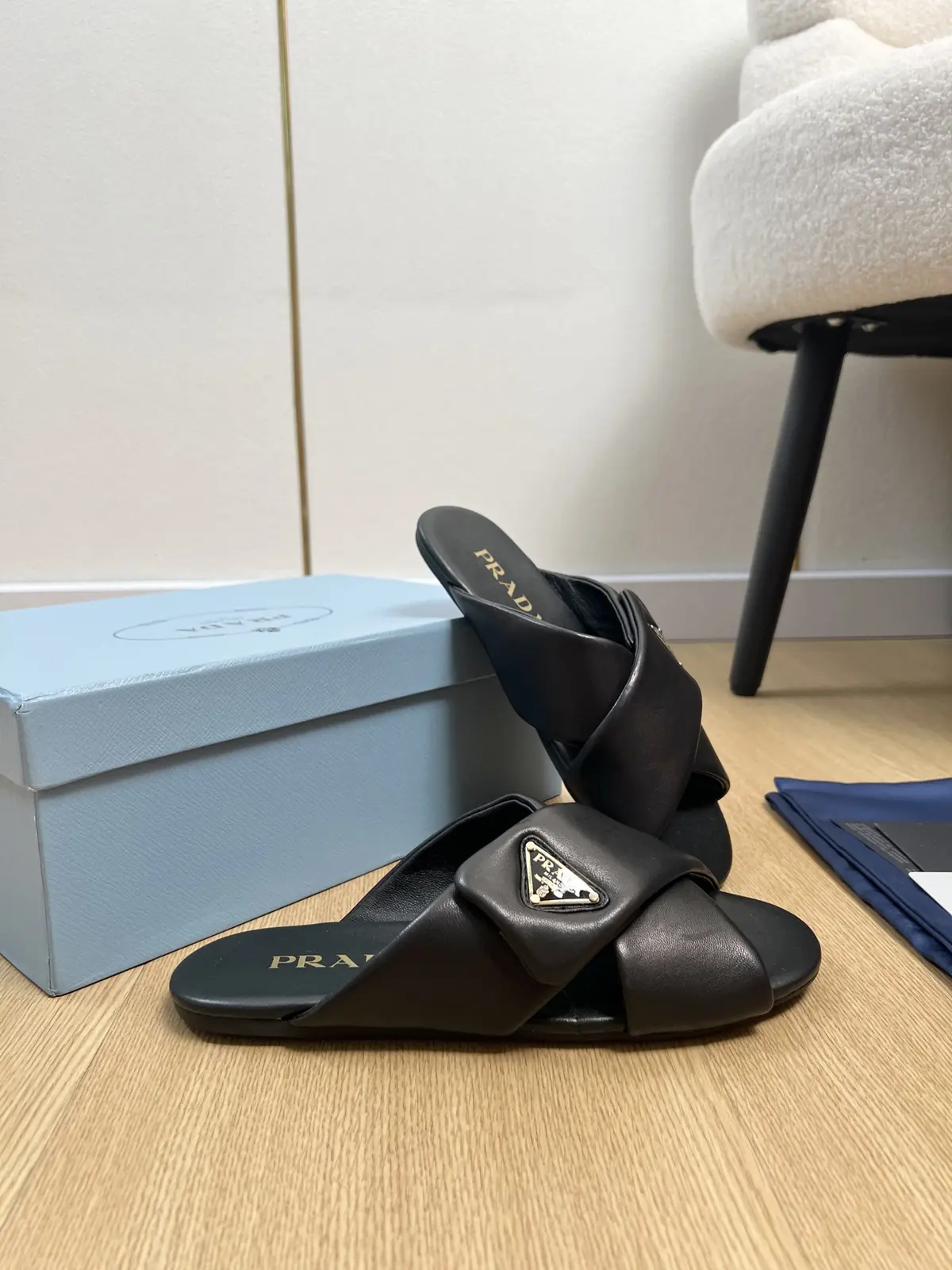 Prada Style Leather Women's Shoes Lookbook Reference image 4