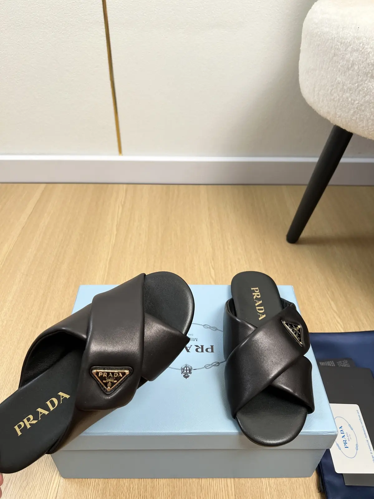 Prada Style Leather Women's Shoes Lookbook Reference image 5