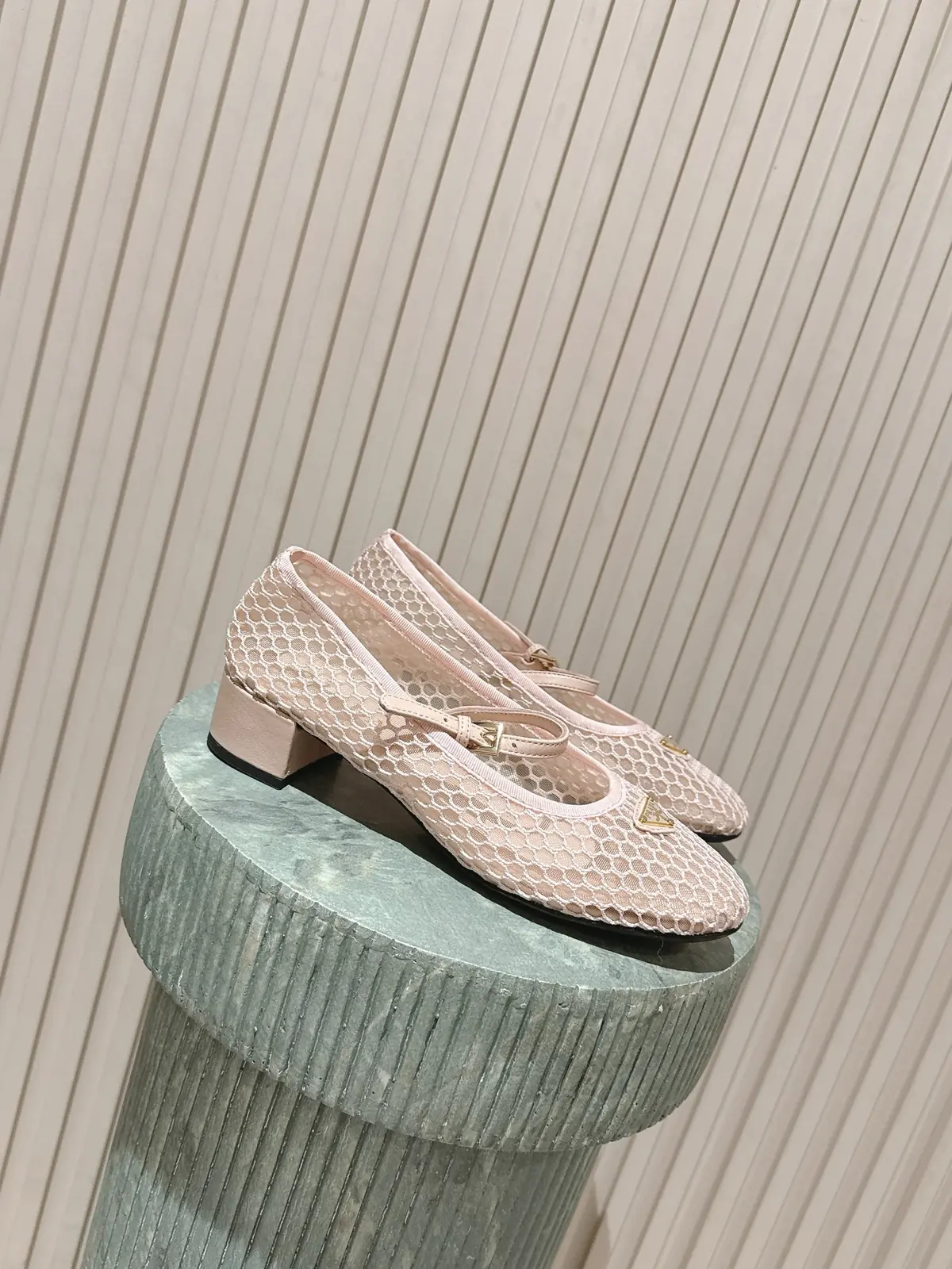 Prada Style Leather Women's Shoes Lookbook Reference image 1