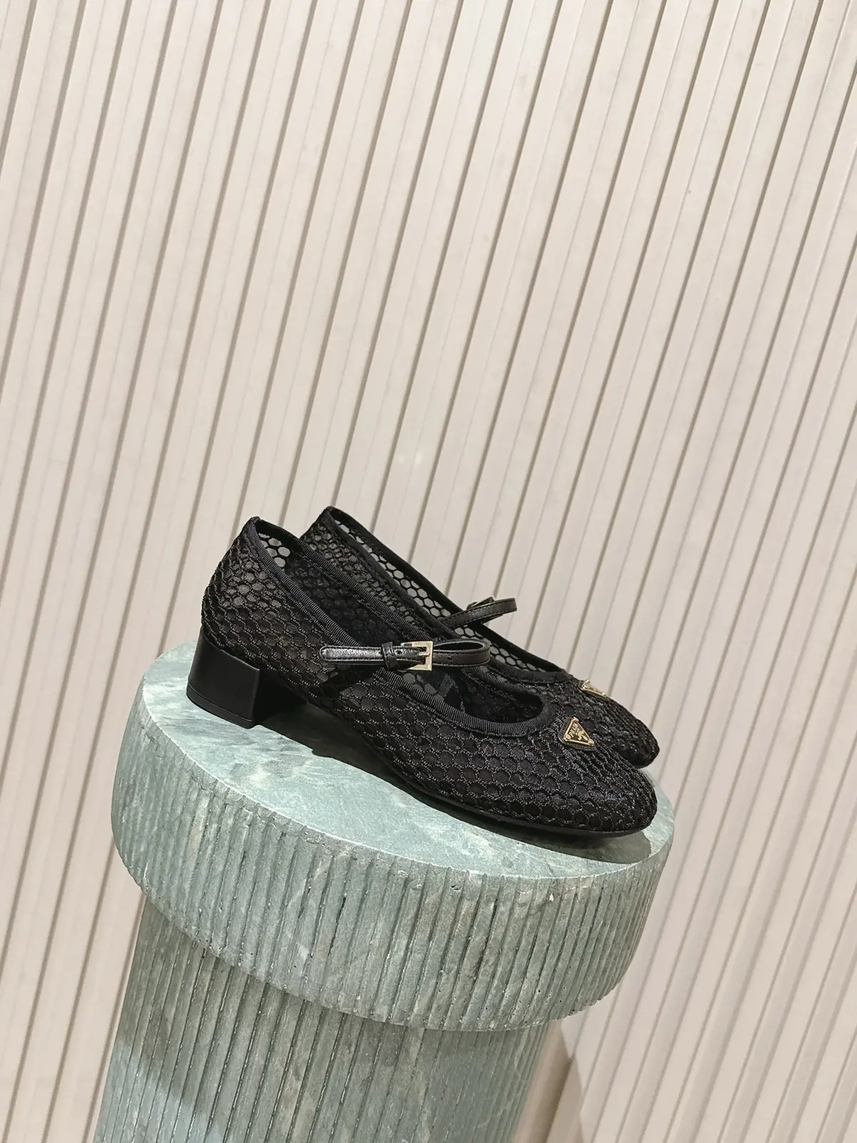 Prada Style Leather Women's Shoes Lookbook Reference image 1