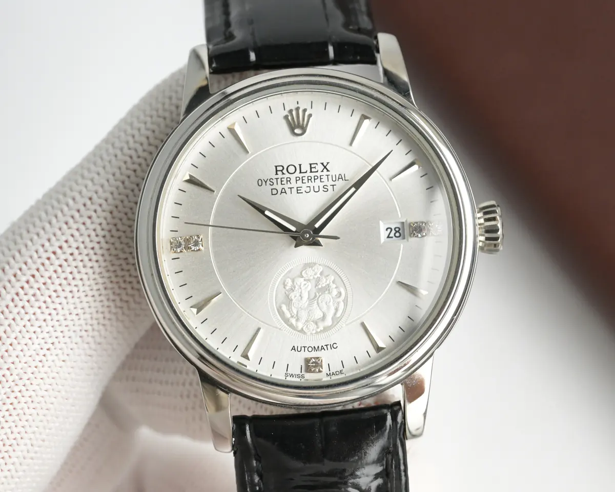 Rolex（劳力士） Style Beige Leather Watches Lookbook Reference image 5